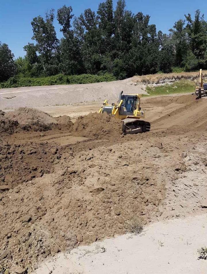 Location de matériel de terrassement avec chauffeur dans l'Ain